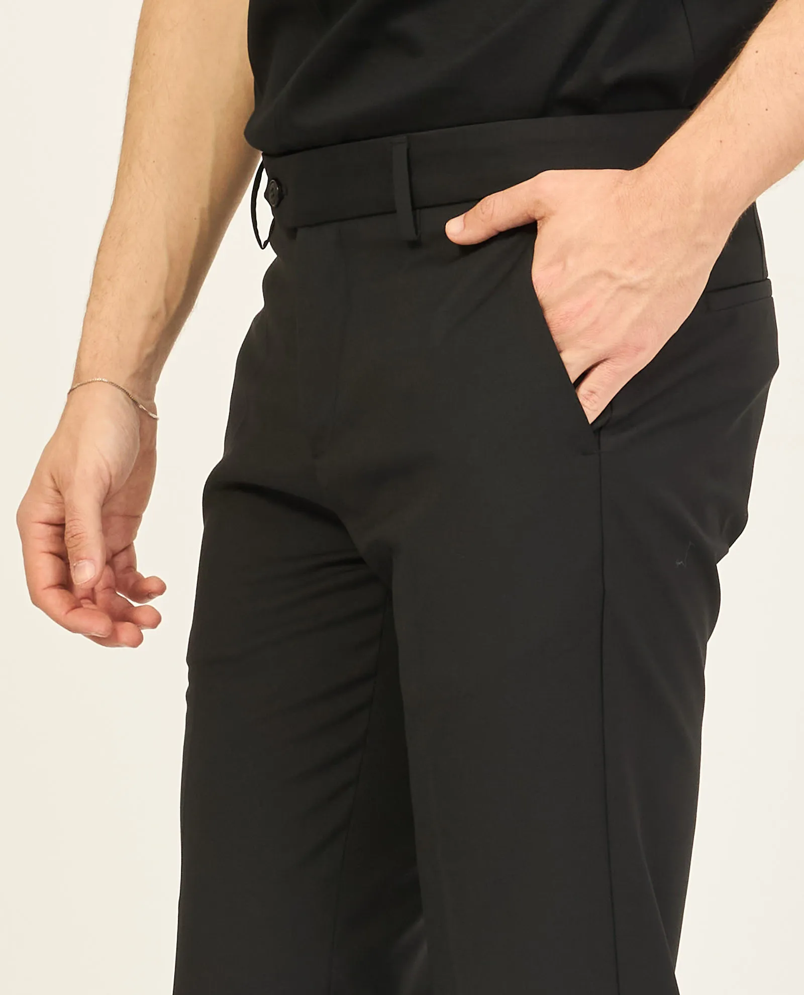 Abito Mulish monopetto colore nero con spilletta