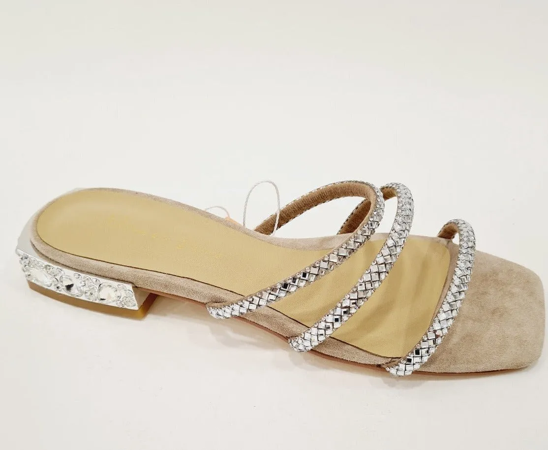 Alma en Pena sandalo camoscio beige tacco alto 3 cm pietre e punti luce cristallo  rif.49