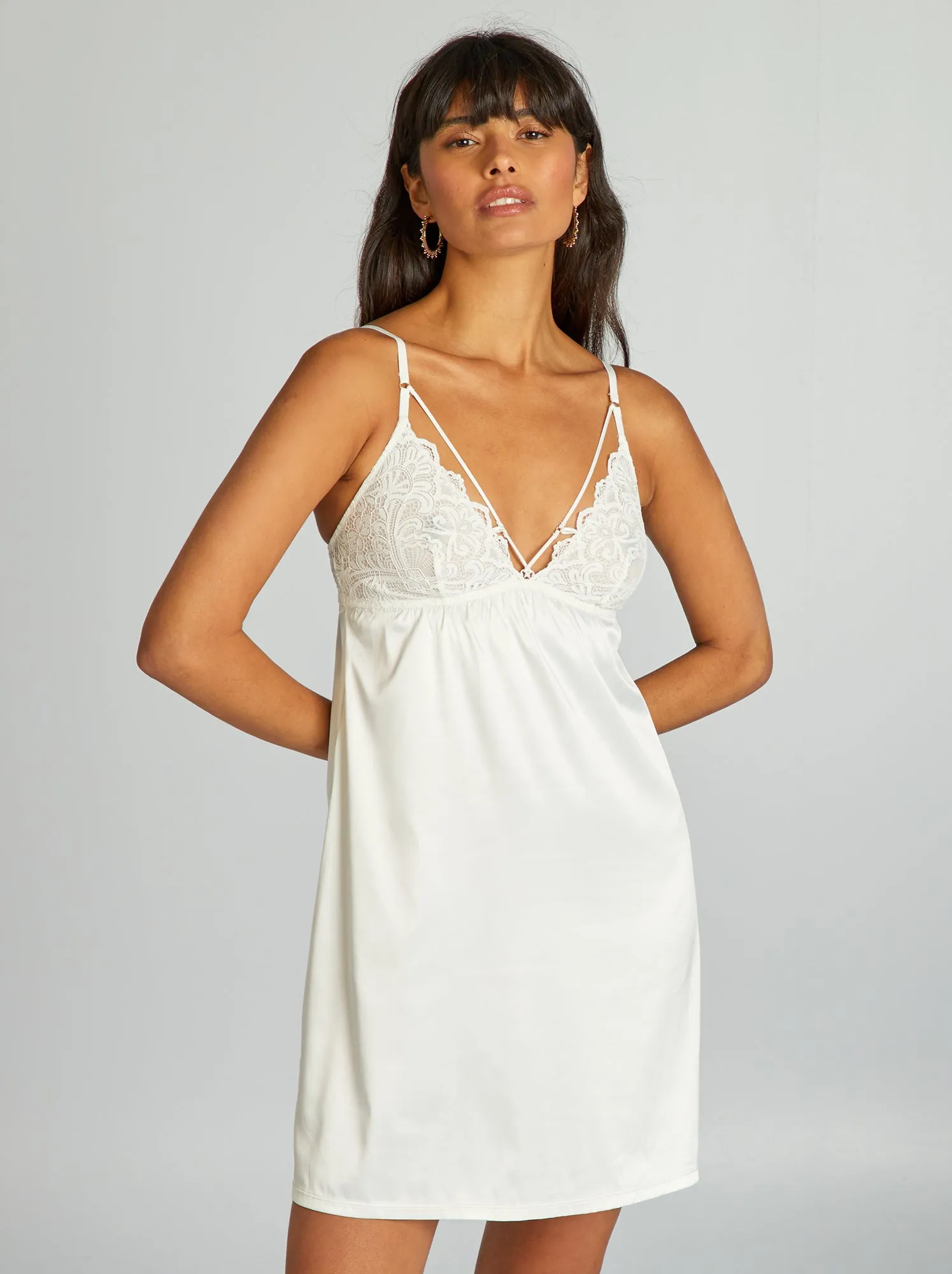 Babydoll in microfibra satinata e pizzo - BIANCO