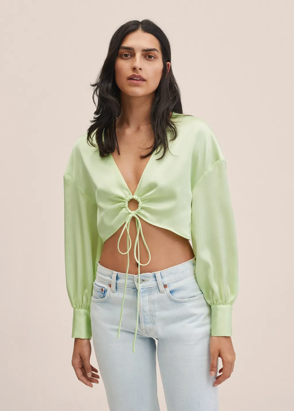 Blusa crop satinata