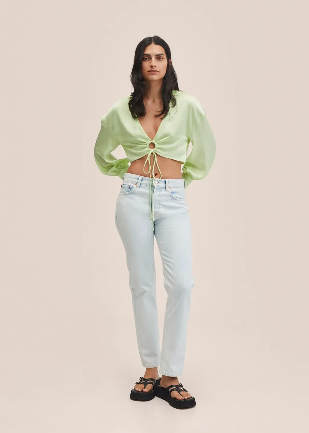 Blusa crop satinata