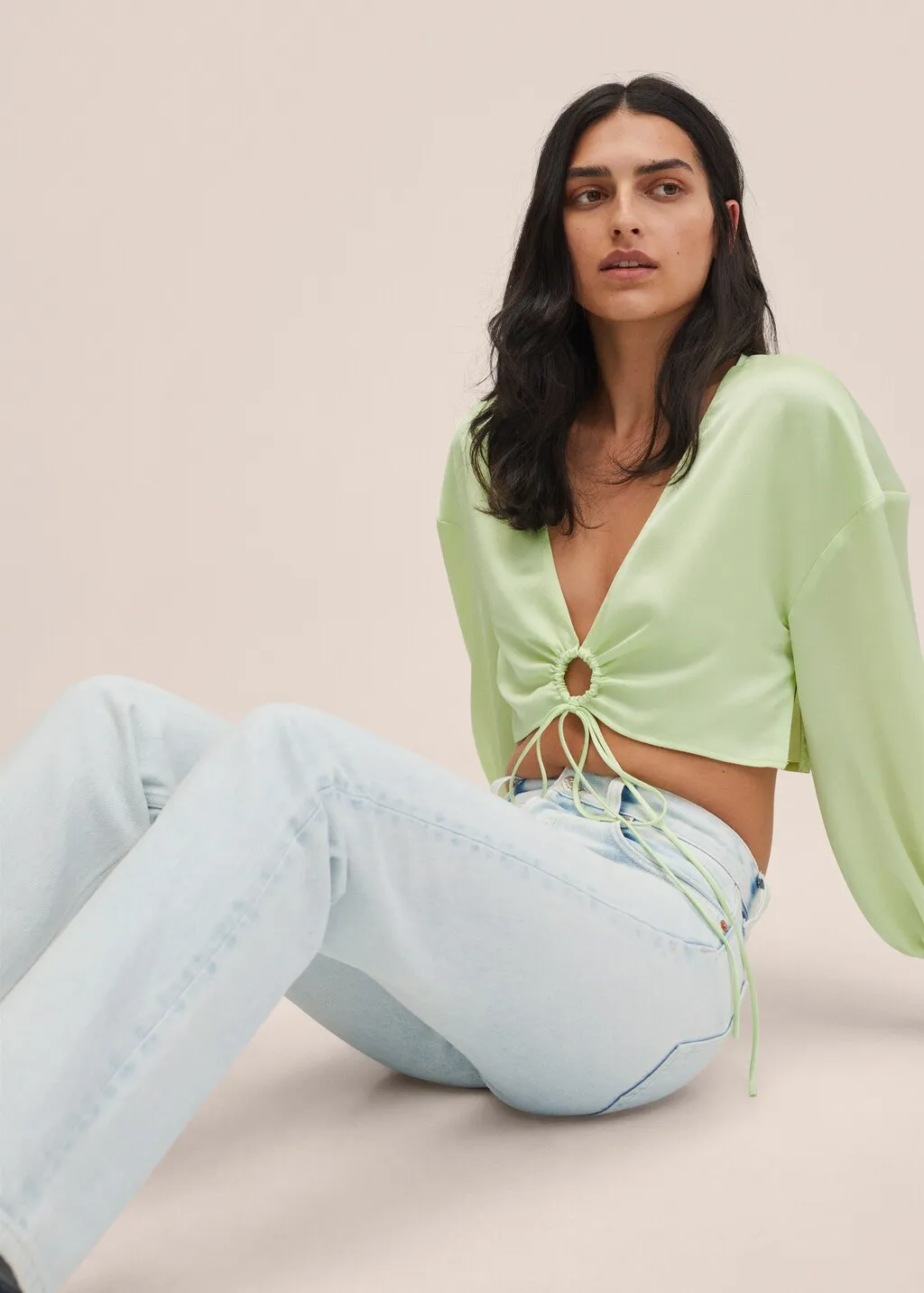 Blusa crop satinata