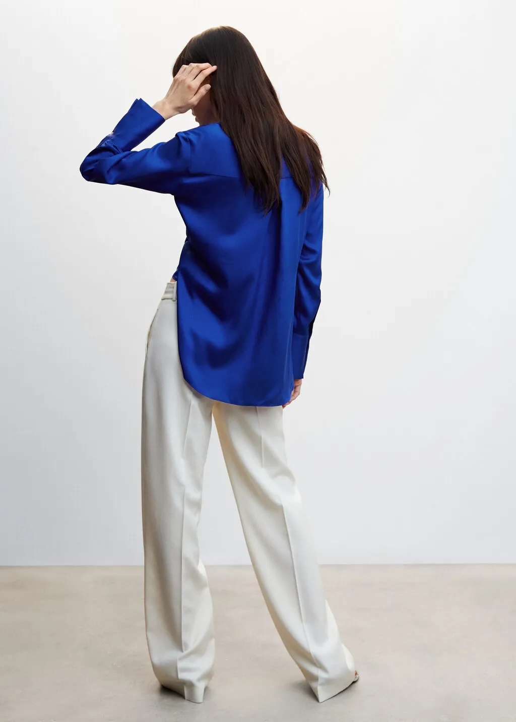 Blusa incrociata satinata