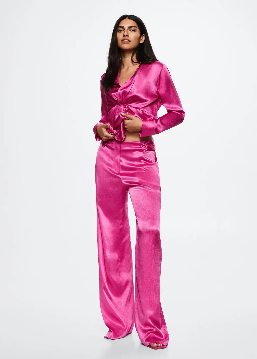 Blusa satinata bottoni