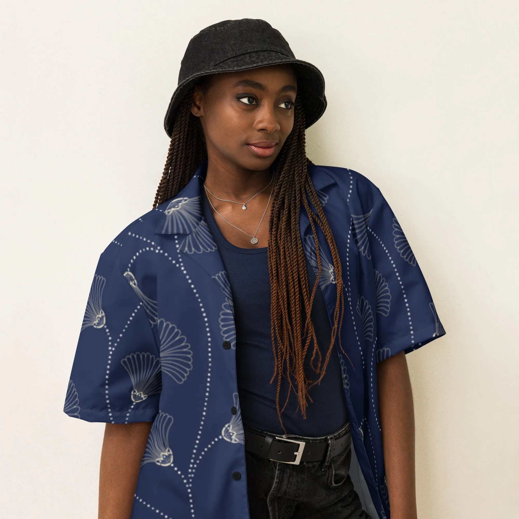Camicia a maniche corte unisex con fantasia blu