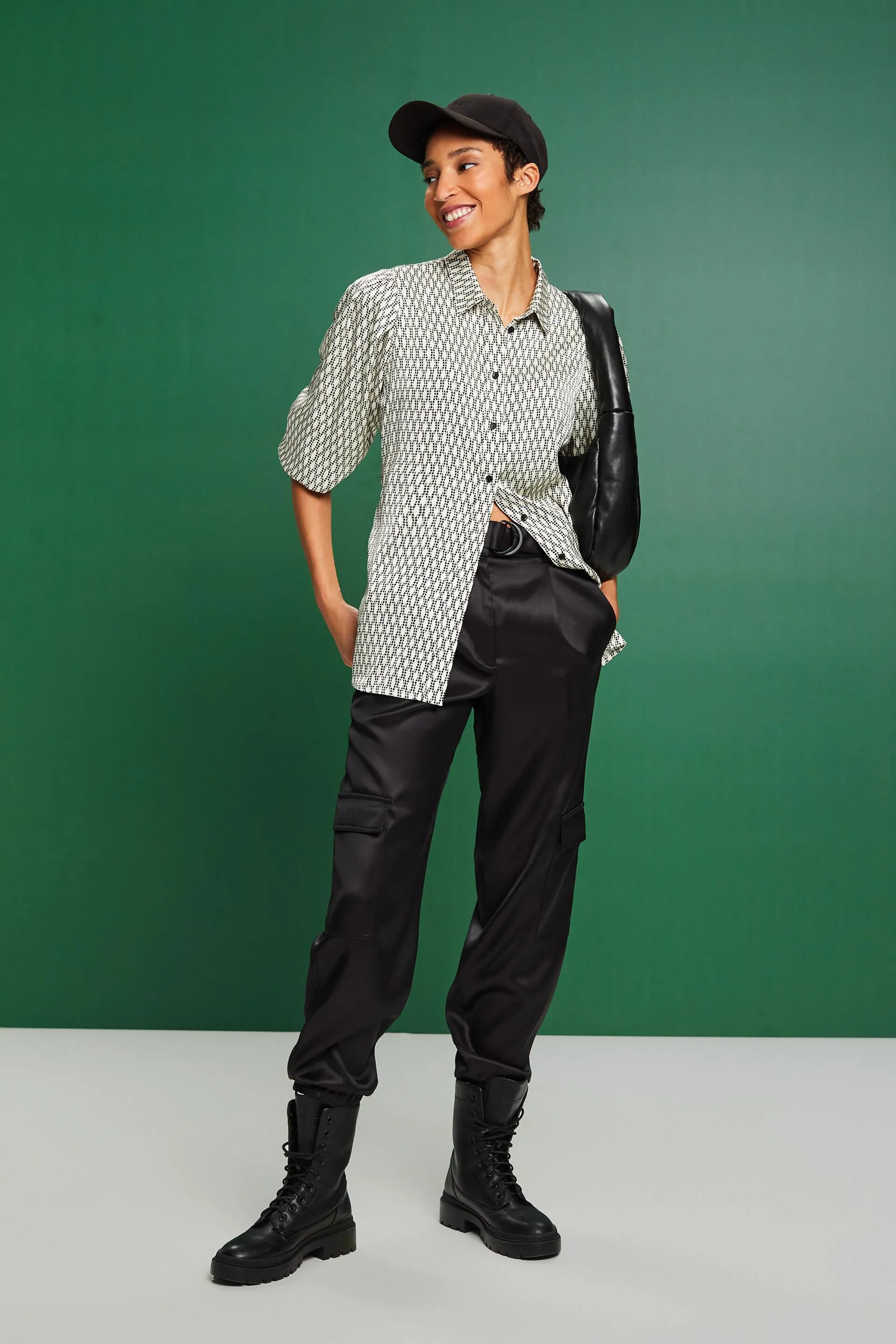 Camicia blusata in raso stampato
