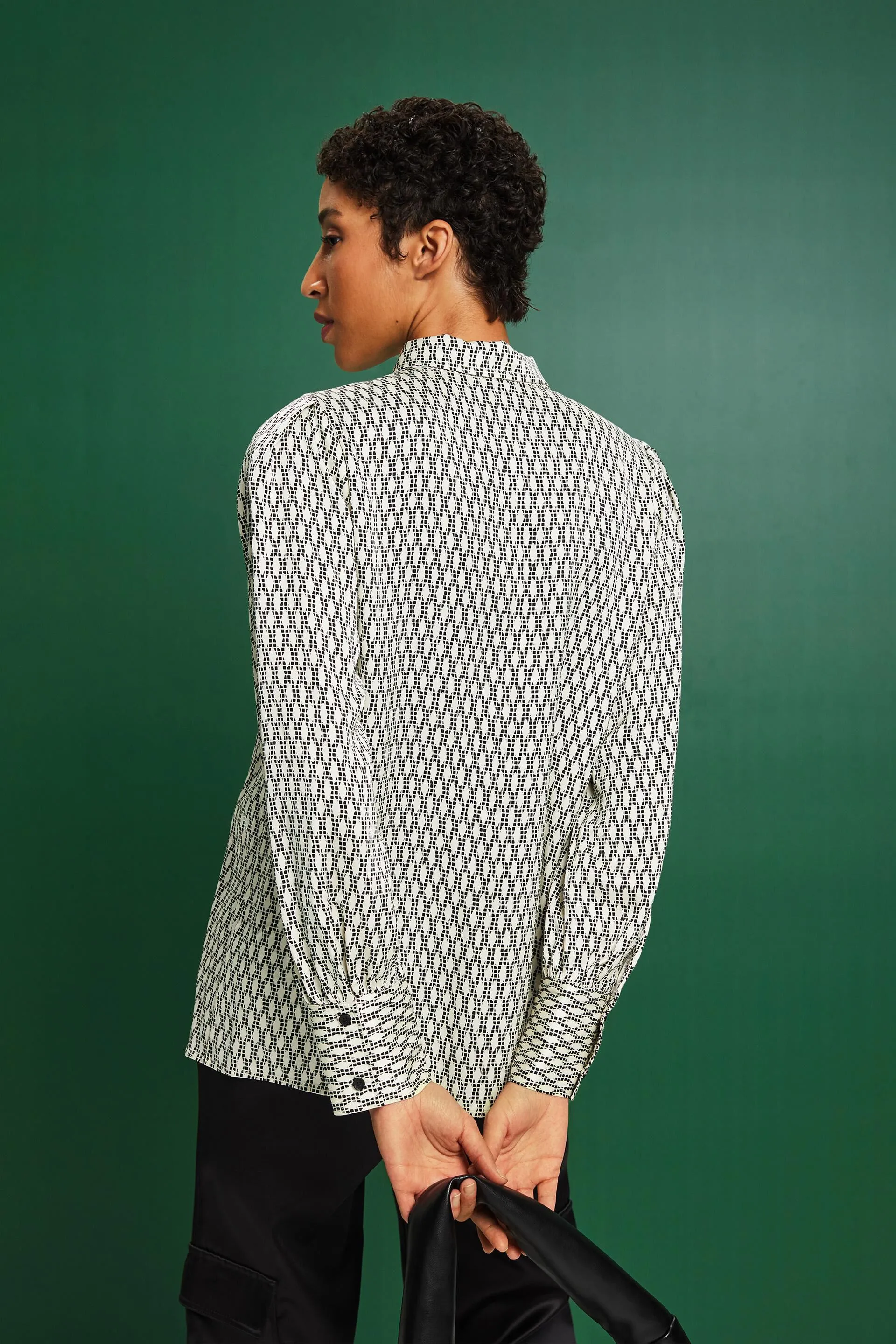 Camicia blusata in raso stampato