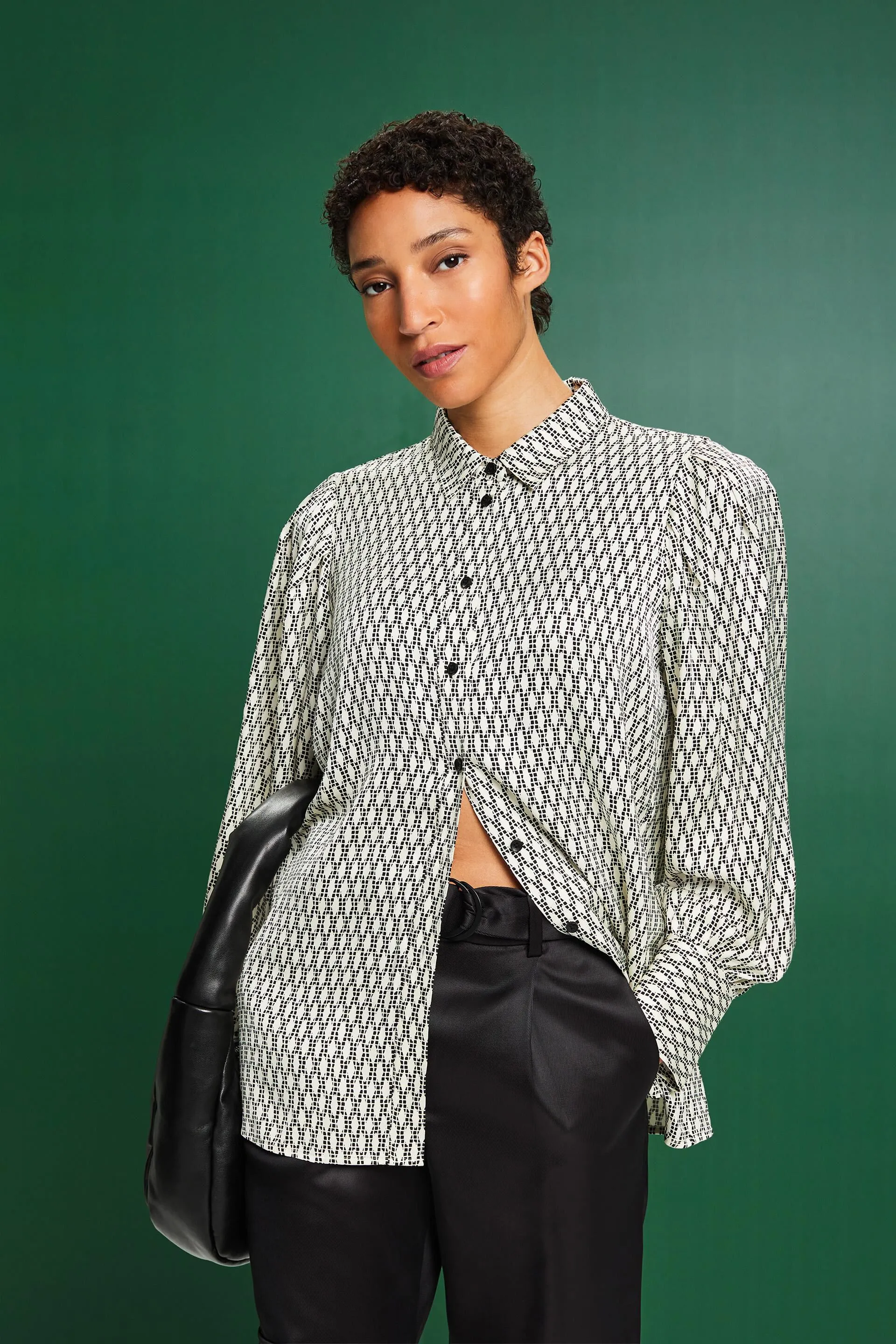 Camicia blusata in raso stampato