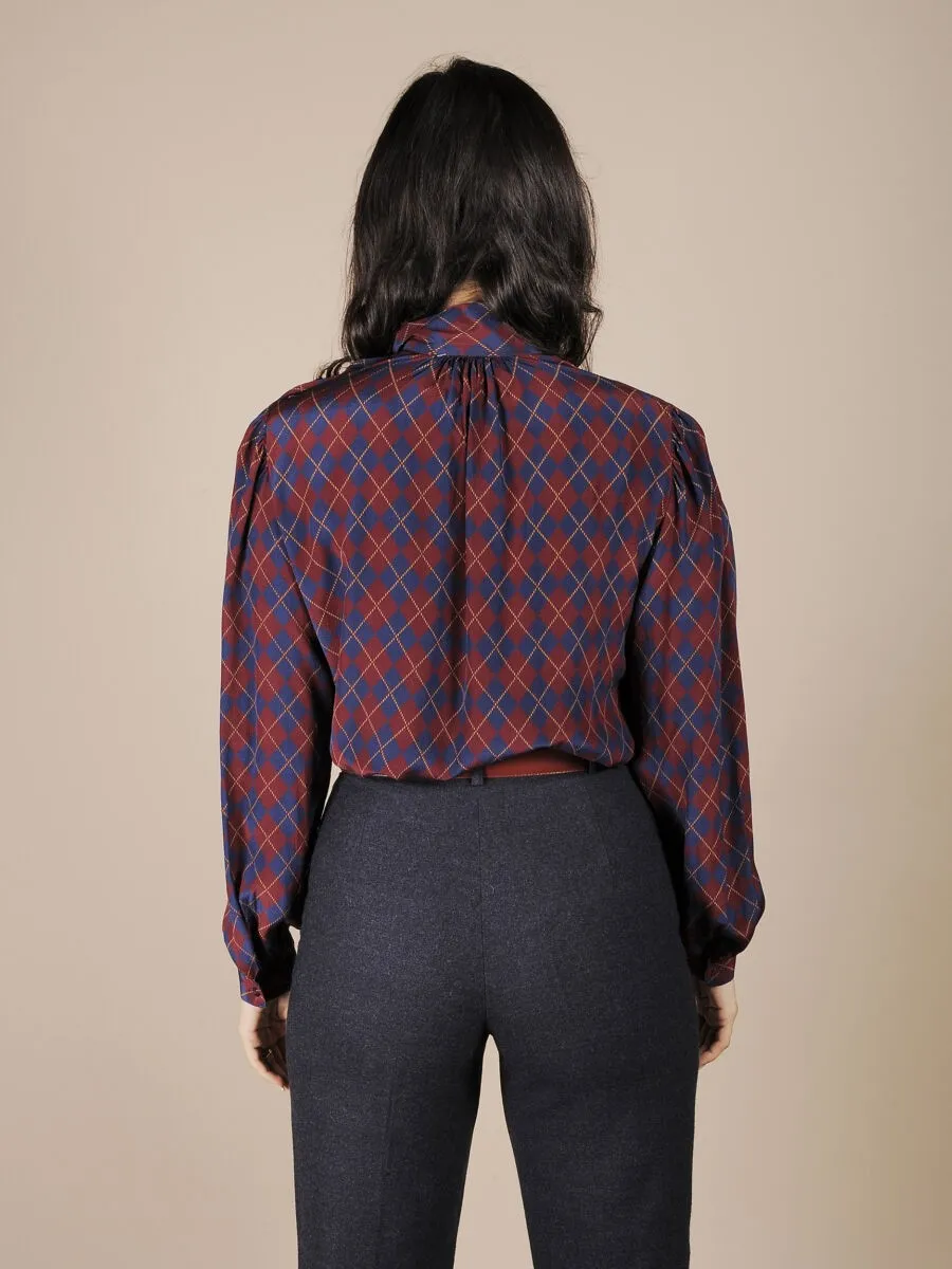 Camicia in seta a rombi bordeaux e blu
