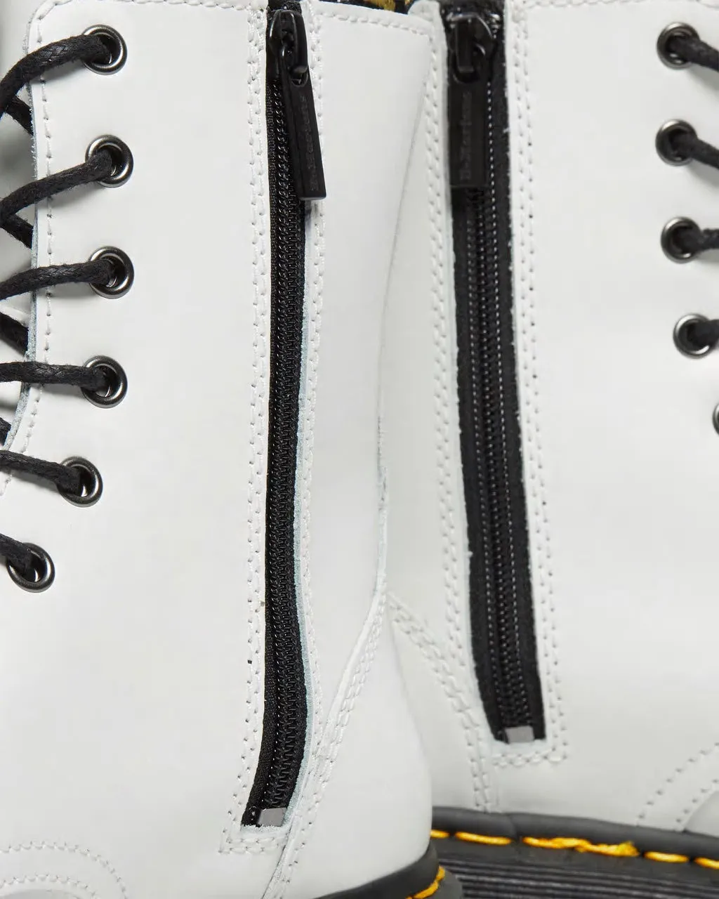Dr. Martens - Jadon White