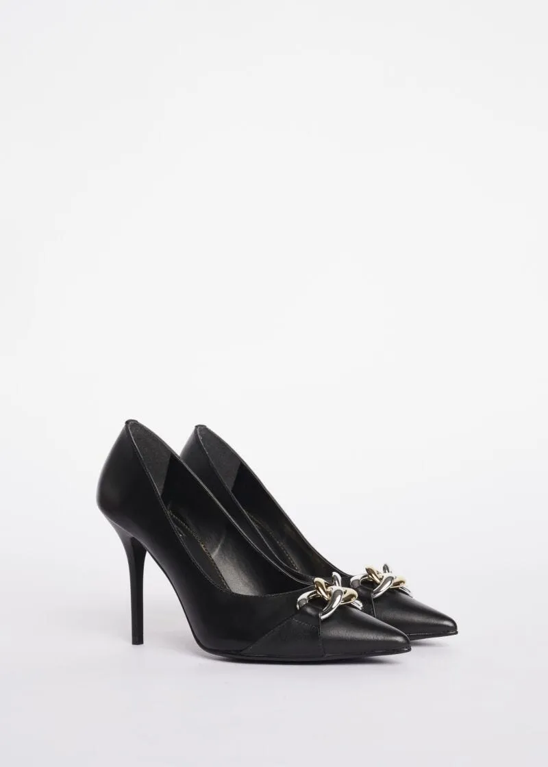 Décolleté con accessorio gioiello