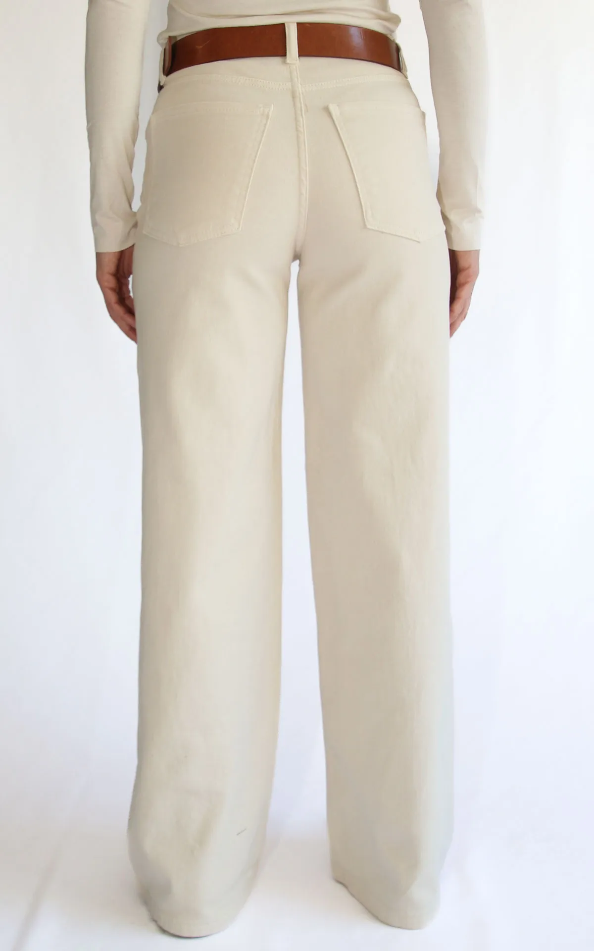 Initial – Pantalone palazzo – Panna