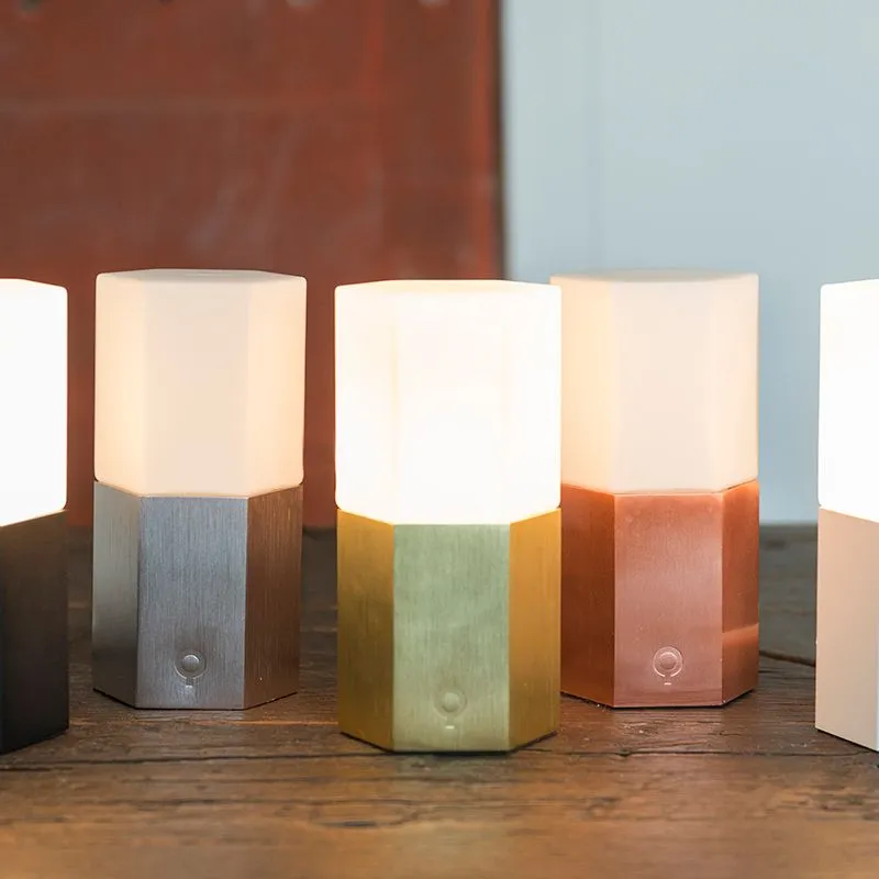 Lampada da tavolo con regolatore HEXAGON oro