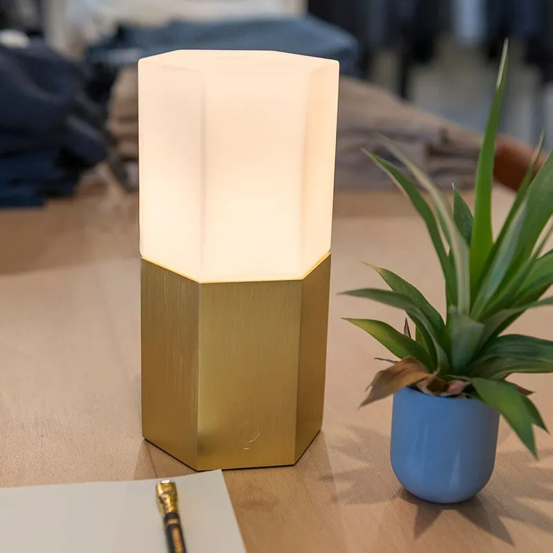 Lampada da tavolo con regolatore HEXAGON oro