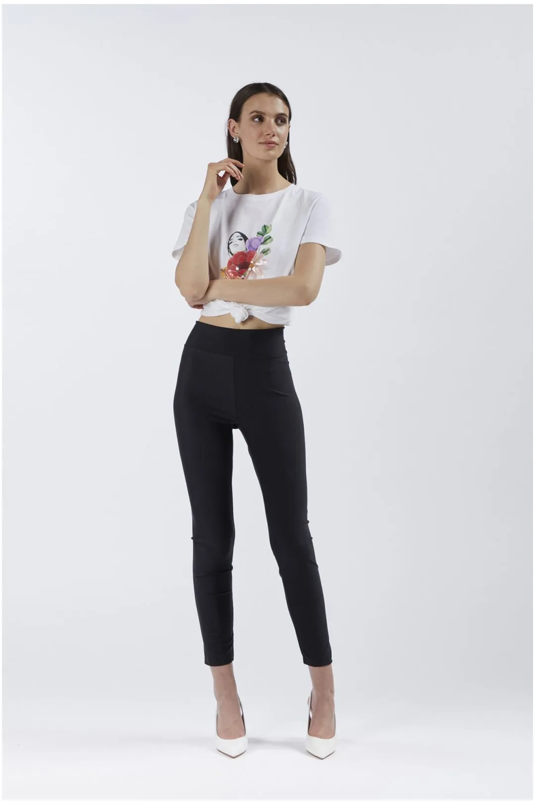 leggings in tessuto elastico lucido nero