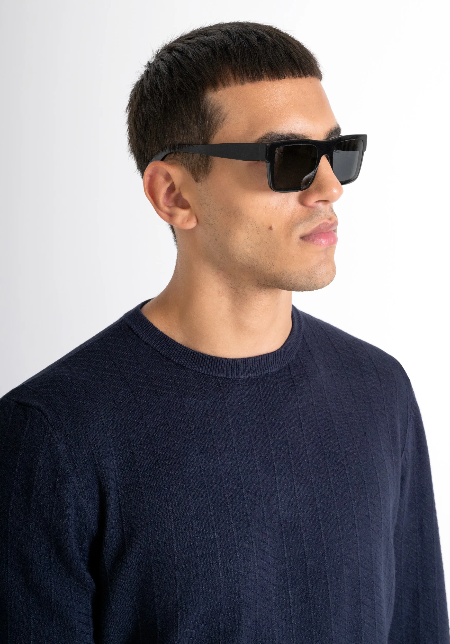 MAGLIA REGULAR FIT IN MISTO VISCOSA CON FANTASIA JACQUARD