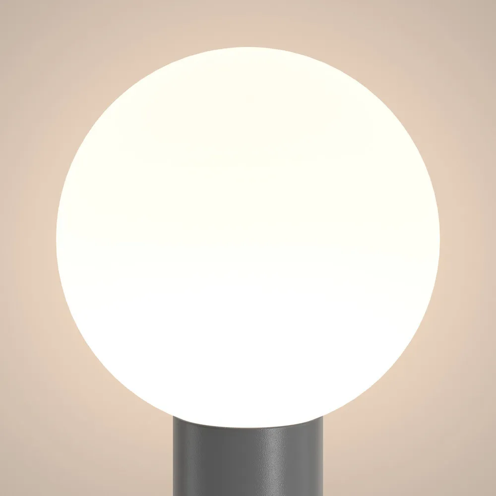 Maytoni  Lampada da terra moderna per esterno e giardino con diffusore a boccia in pvc Bold - 60W