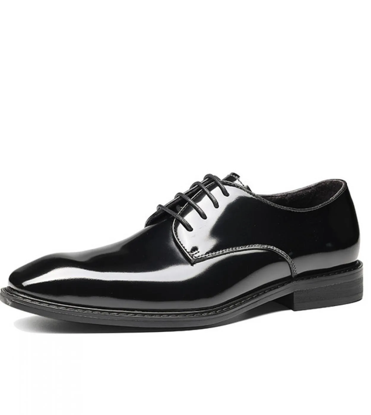 Nuove scarpe formali da uomo in pelle verniciata Luxury Genuine Leather 2023 Summer British Trend Designer Man Wedding Business
