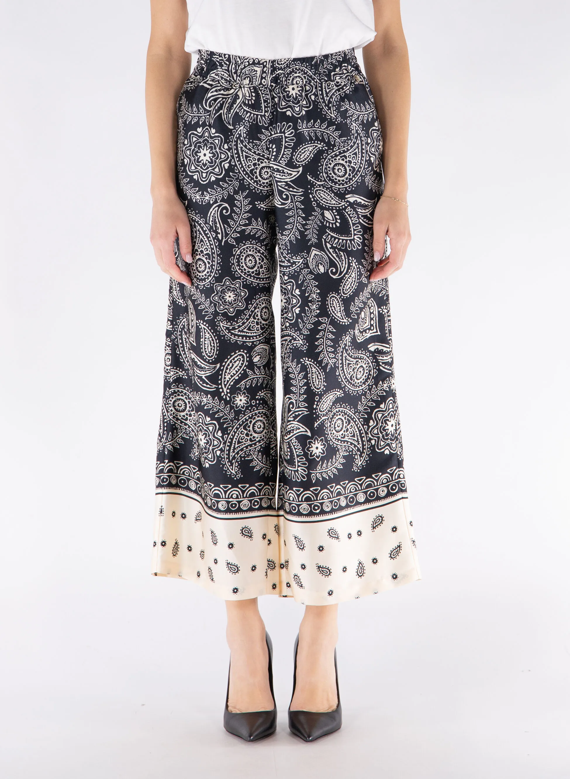 pantalone in raso