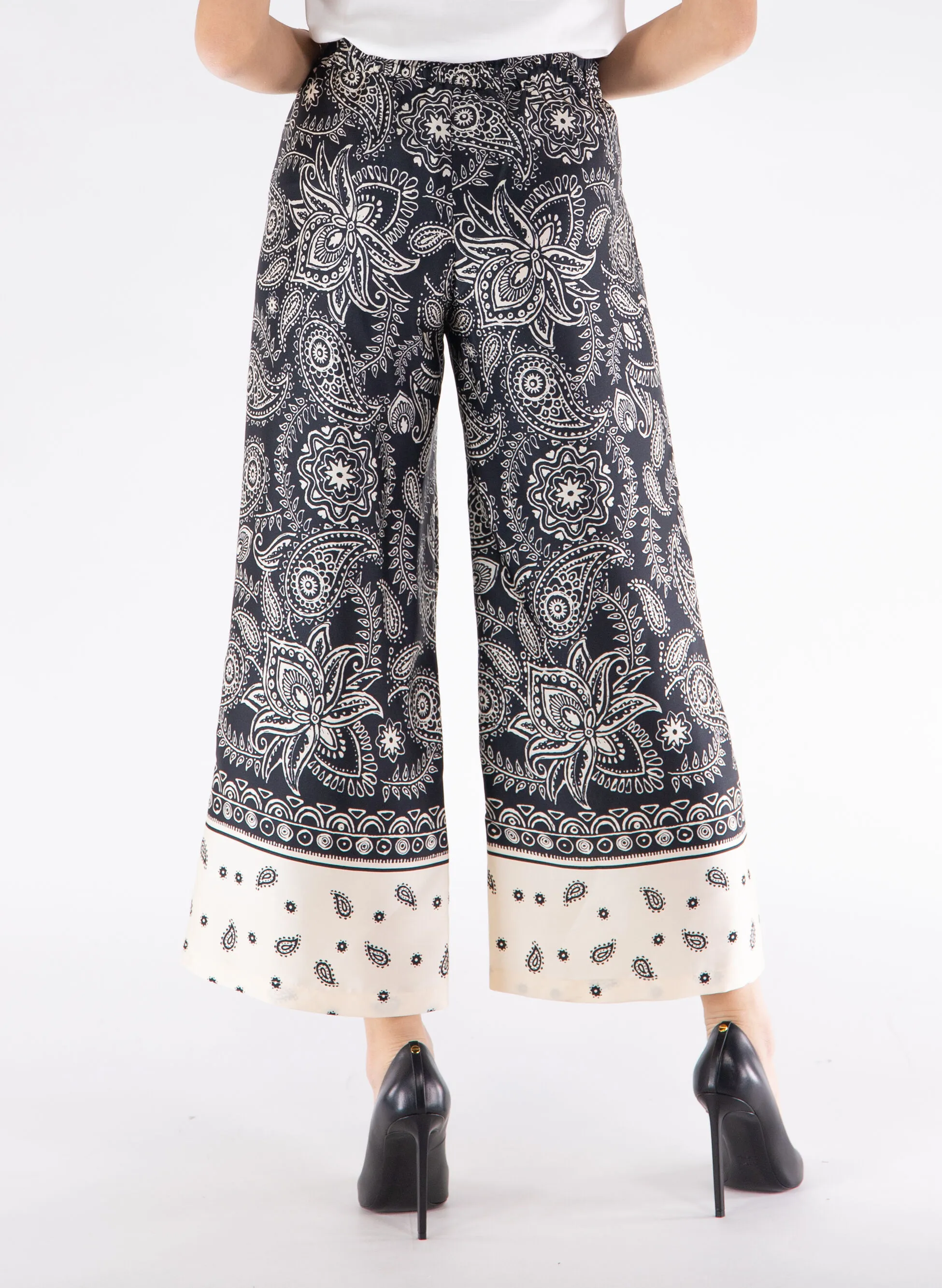 pantalone in raso