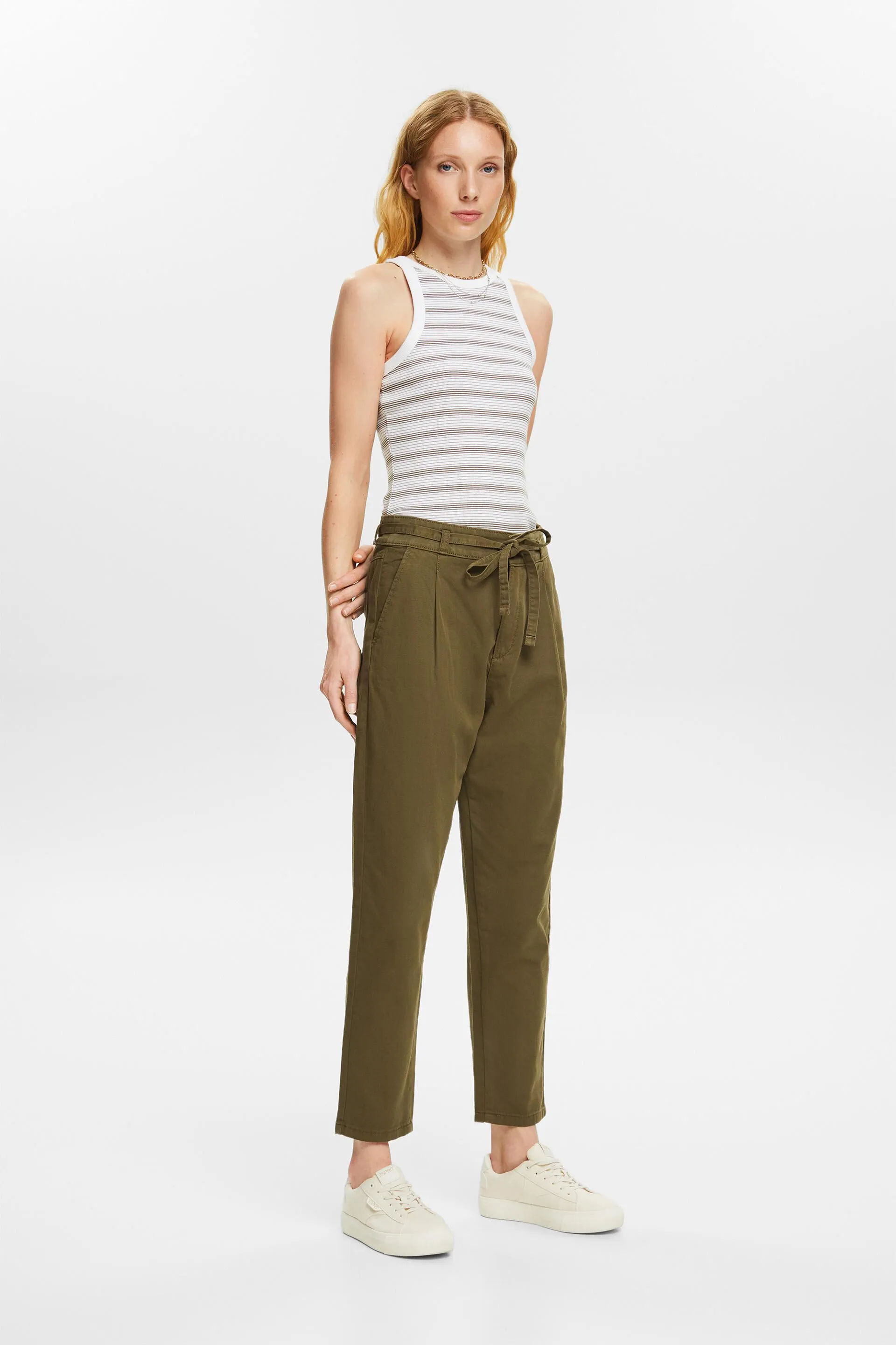 Pantaloni con pieghe in vita e cintura, cotone Pima