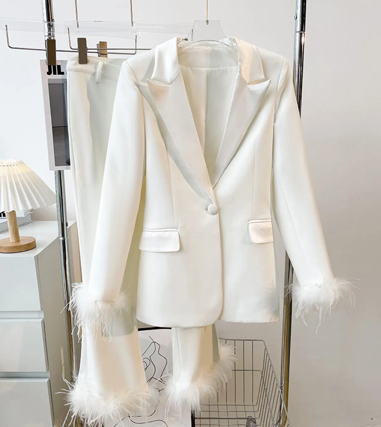 Pantaloni da donna con abito bianco Pantaloni con blazer bianco Set di pantaloni con blazer bianco
