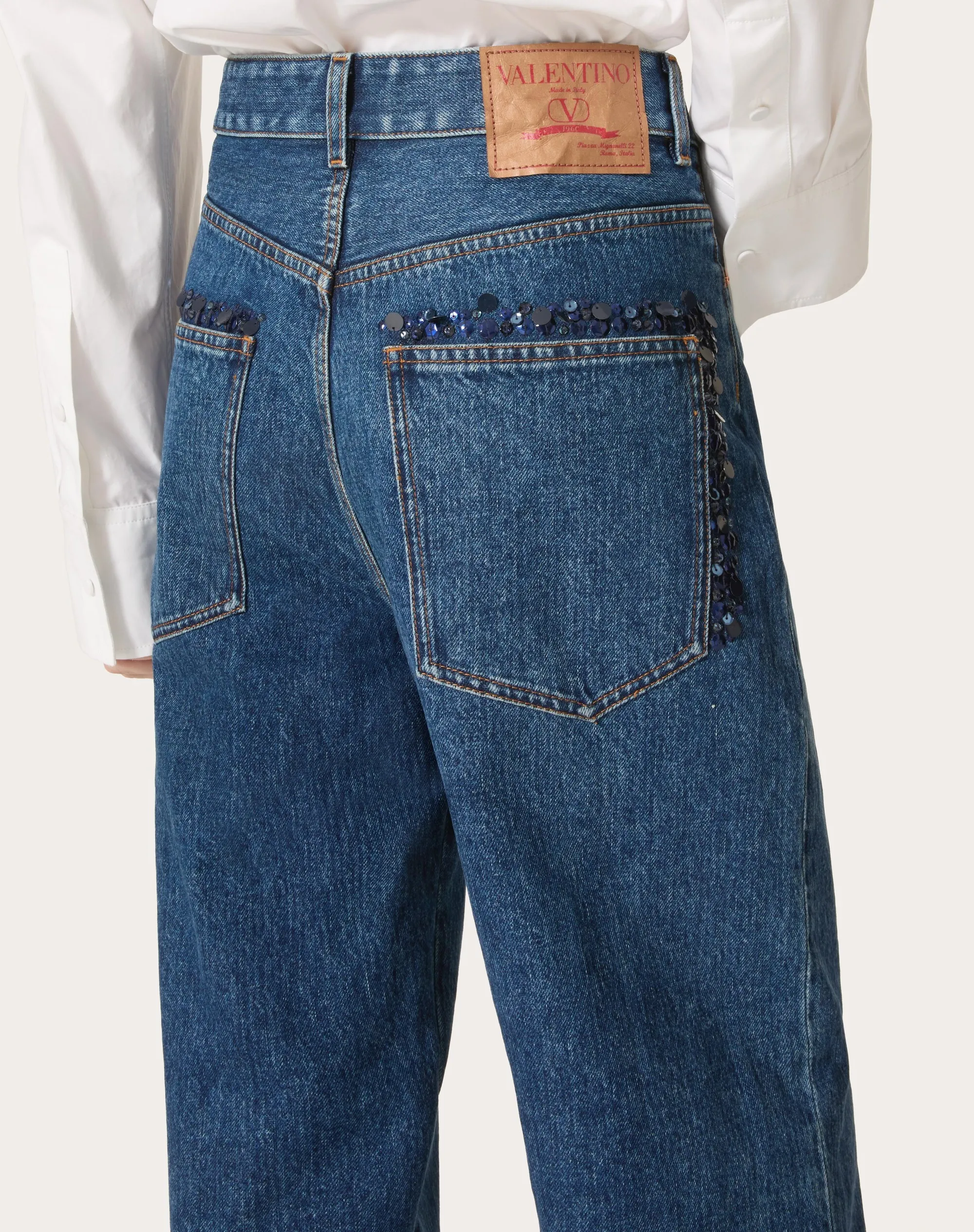 PANTALONI IN DENIM RICAMATI