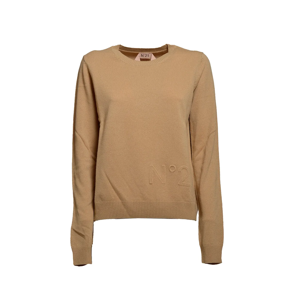 Pullover girocollo in lana vergine cammello con logo in rilievo N°21