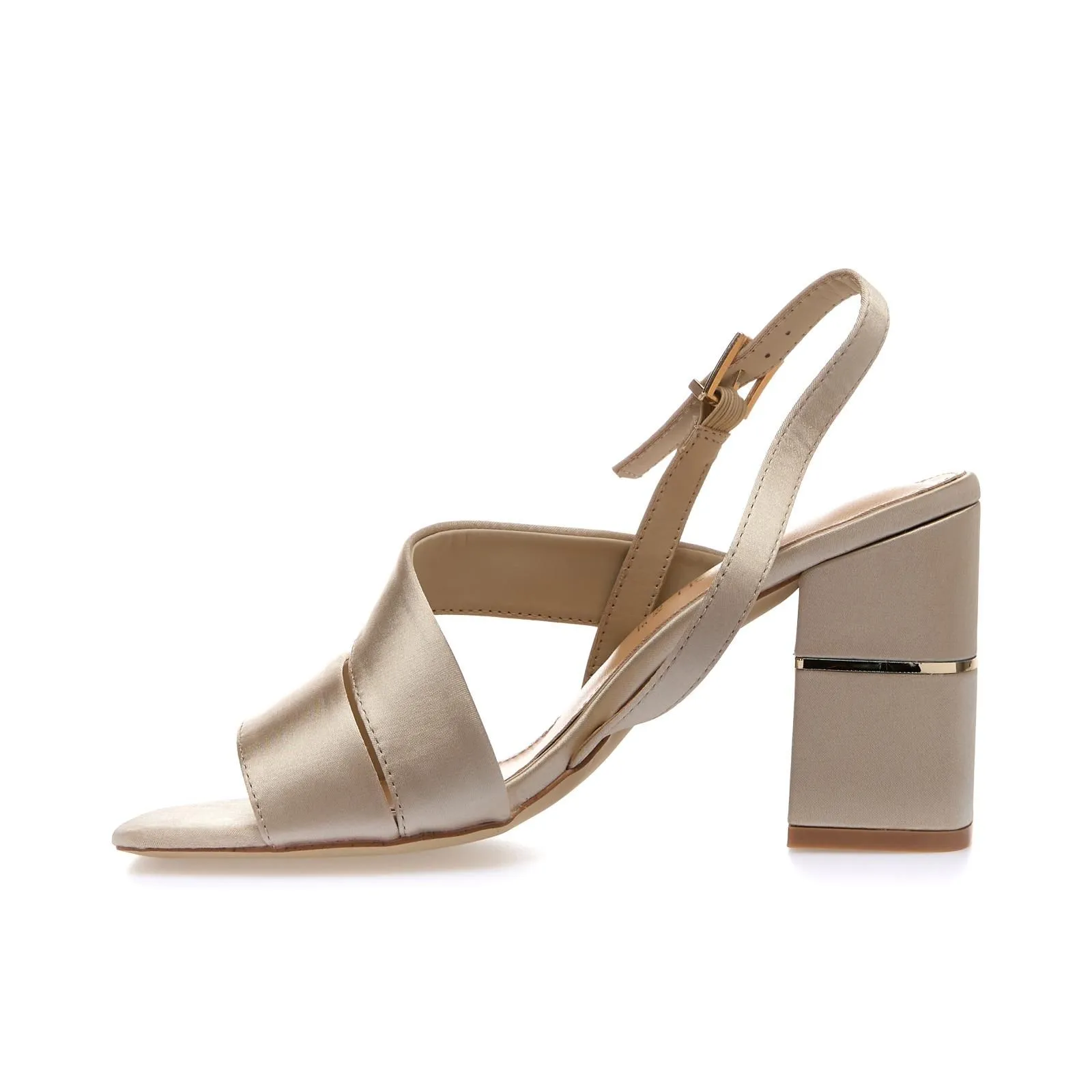Sandali beige effetto satin con tacco alto largo
