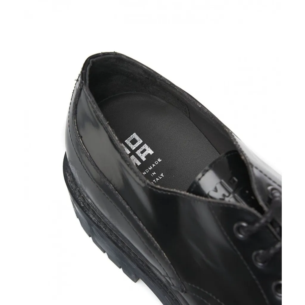 Scarpa allacciata England in pelle lucida nero