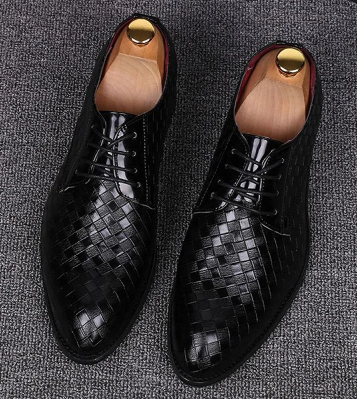 Scarpe da uomo rosse da sposa in pelle Scarpe eleganti da uomo nere rosse 2023 Pelle formale