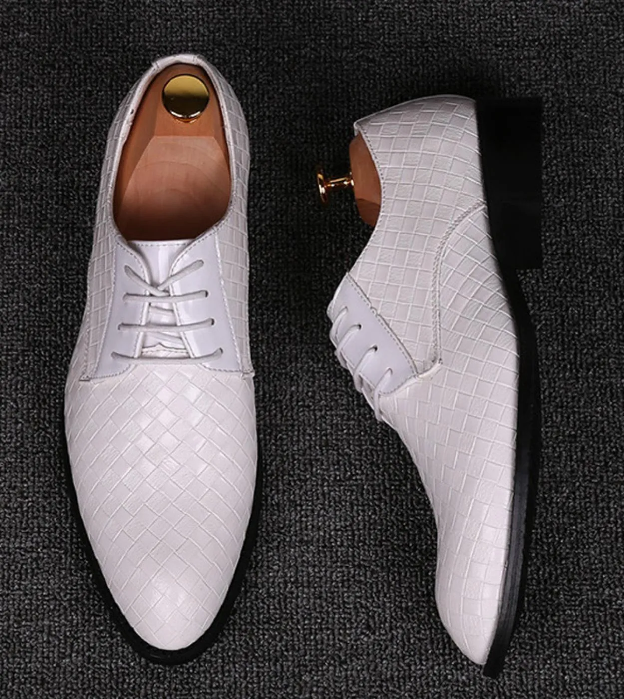 Scarpe da uomo rosse da sposa in pelle Scarpe eleganti da uomo nere rosse 2023 Pelle formale