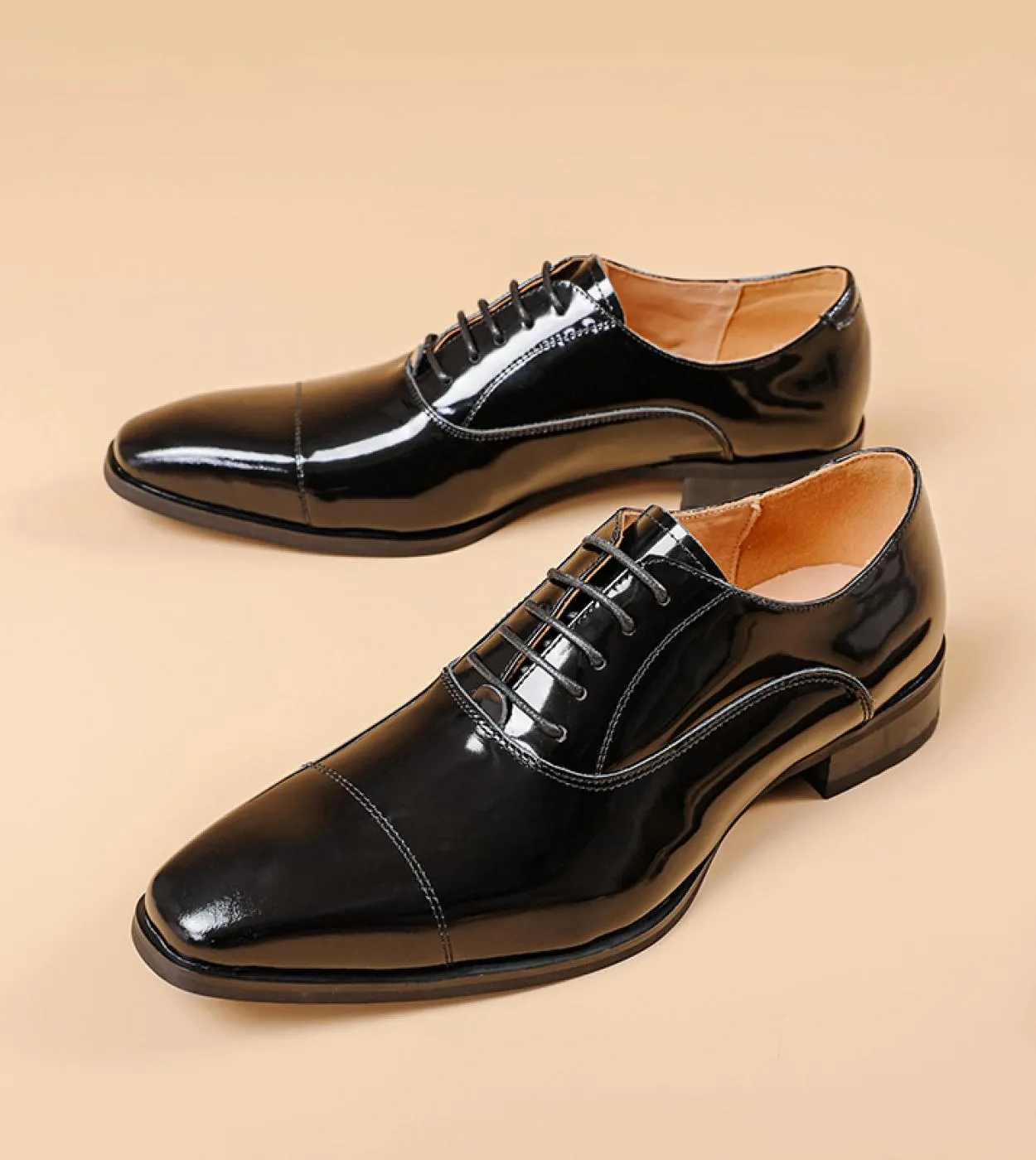 Scarpe formali da uomo in pelle verniciata di qualità 2023 Scarpe da ufficio per lavoro sociale nero di design in vera pelle di