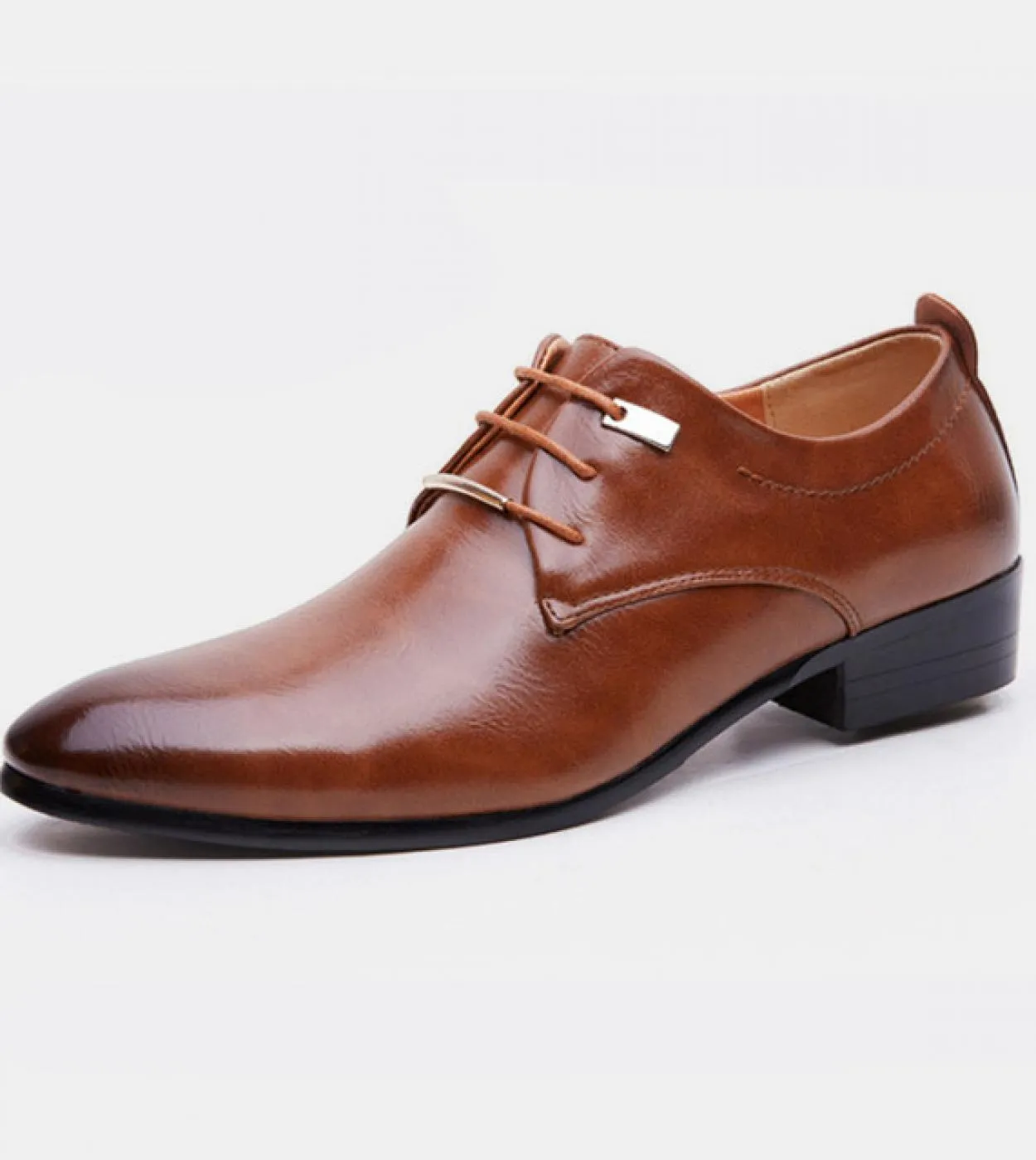 Scarpe formali nere Scarpe eleganti da uomo in pelle verniciata nera italiana