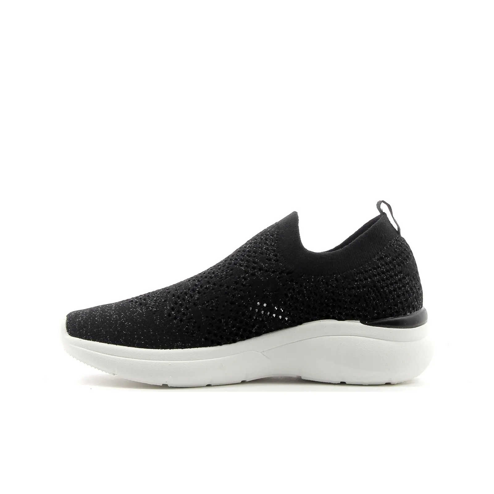 Scarpe nere senza lacci