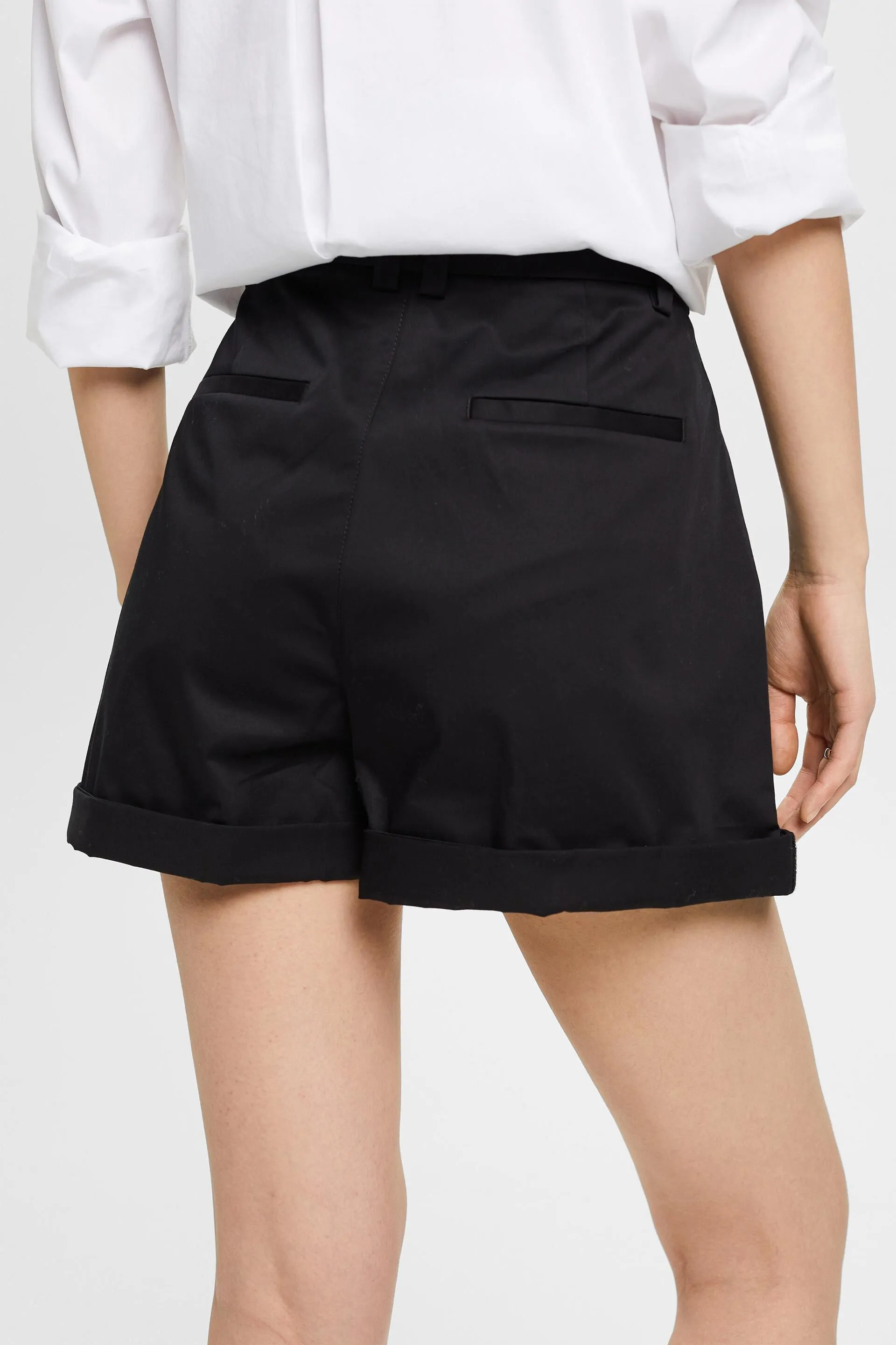 Shorts lavati in raso