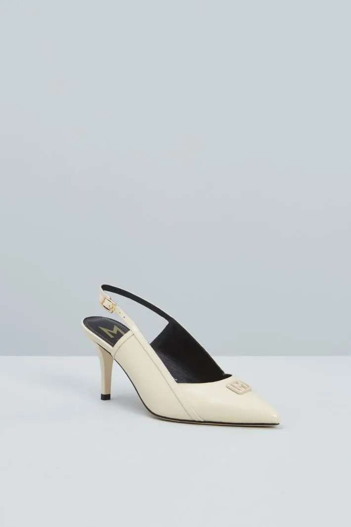 Slingback in vernice