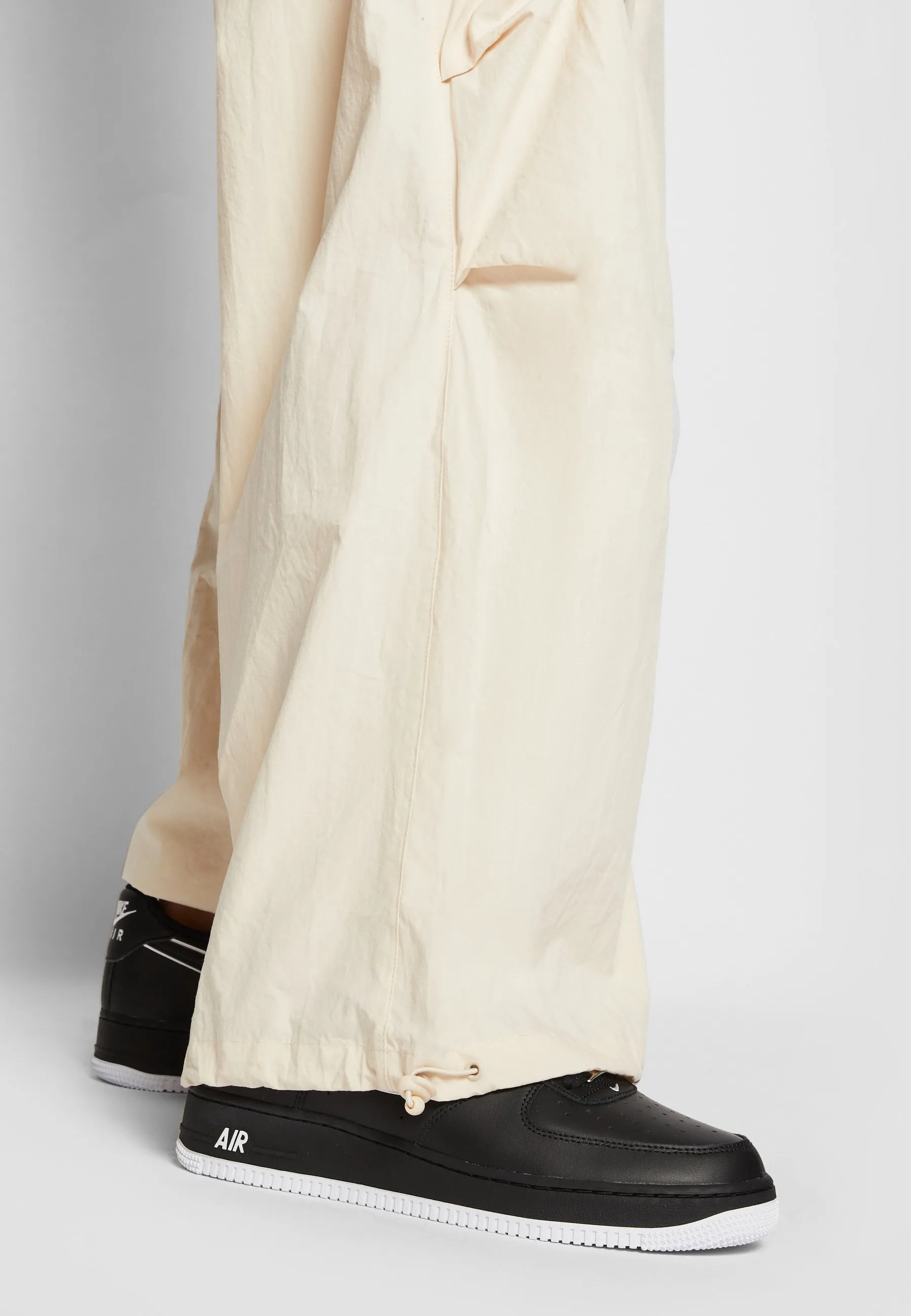 SMALL SIGNATURE PARACHUTE - Pantaloni