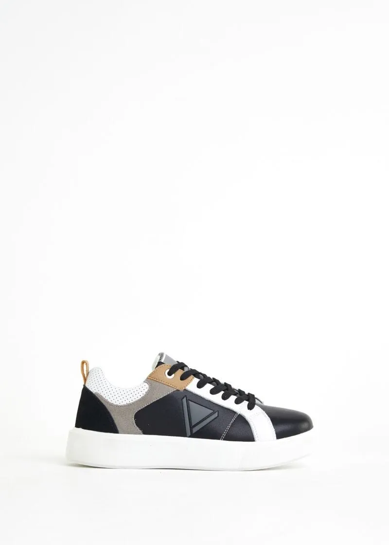 Sneaker in pelle e suede