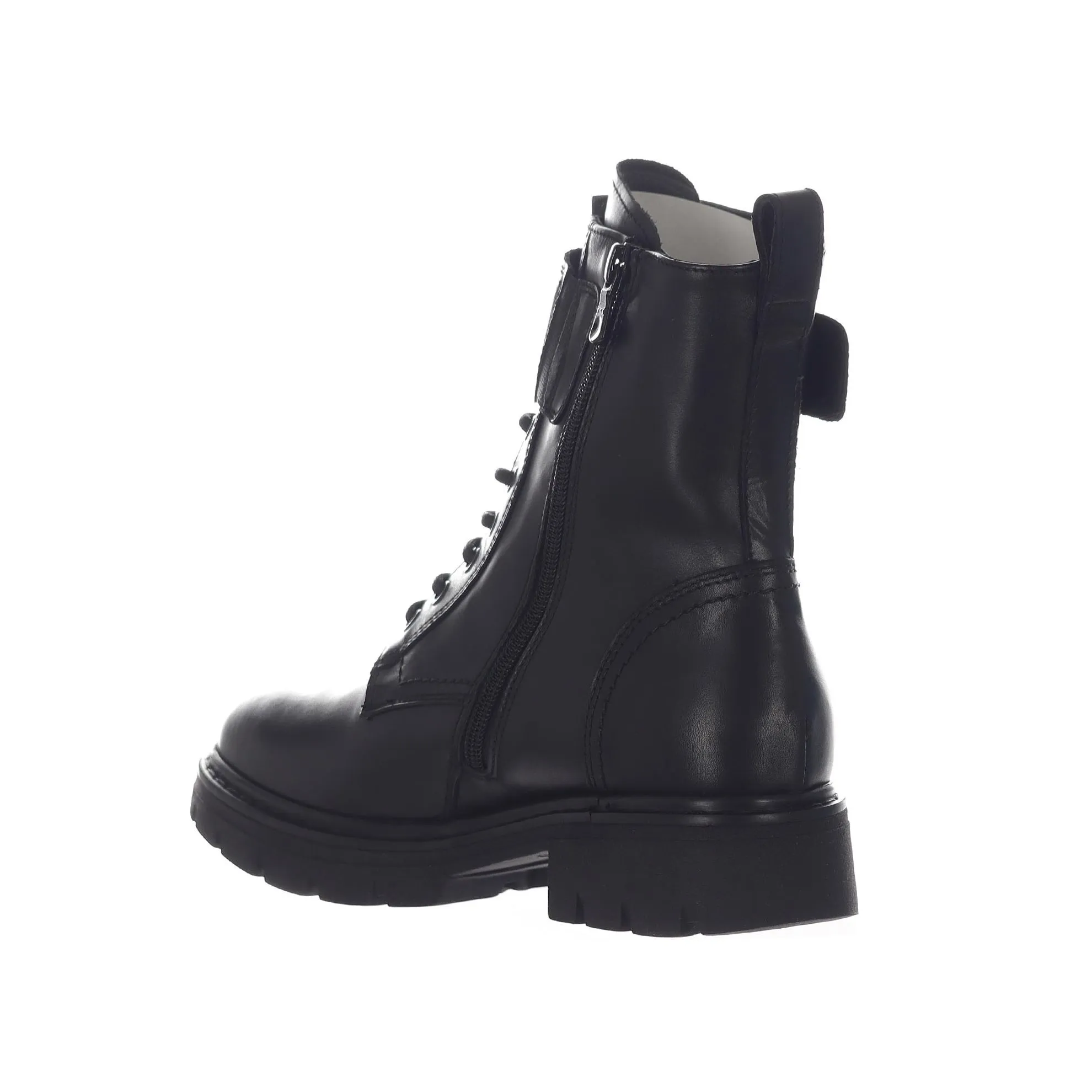 Stivaletto allacciato in pelle