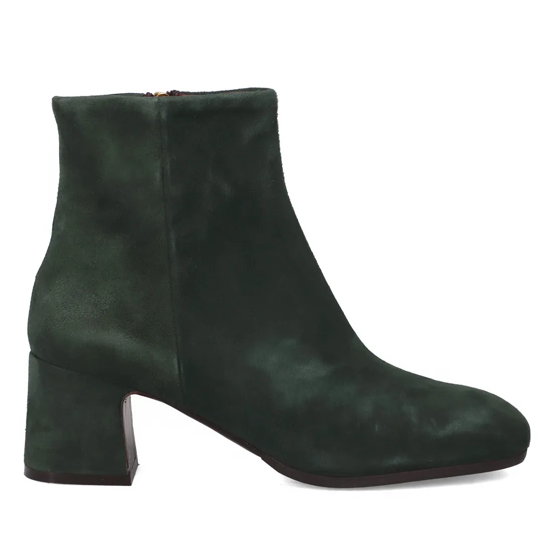 Stivaletto Calpierre in camoscio verde con tacco medio