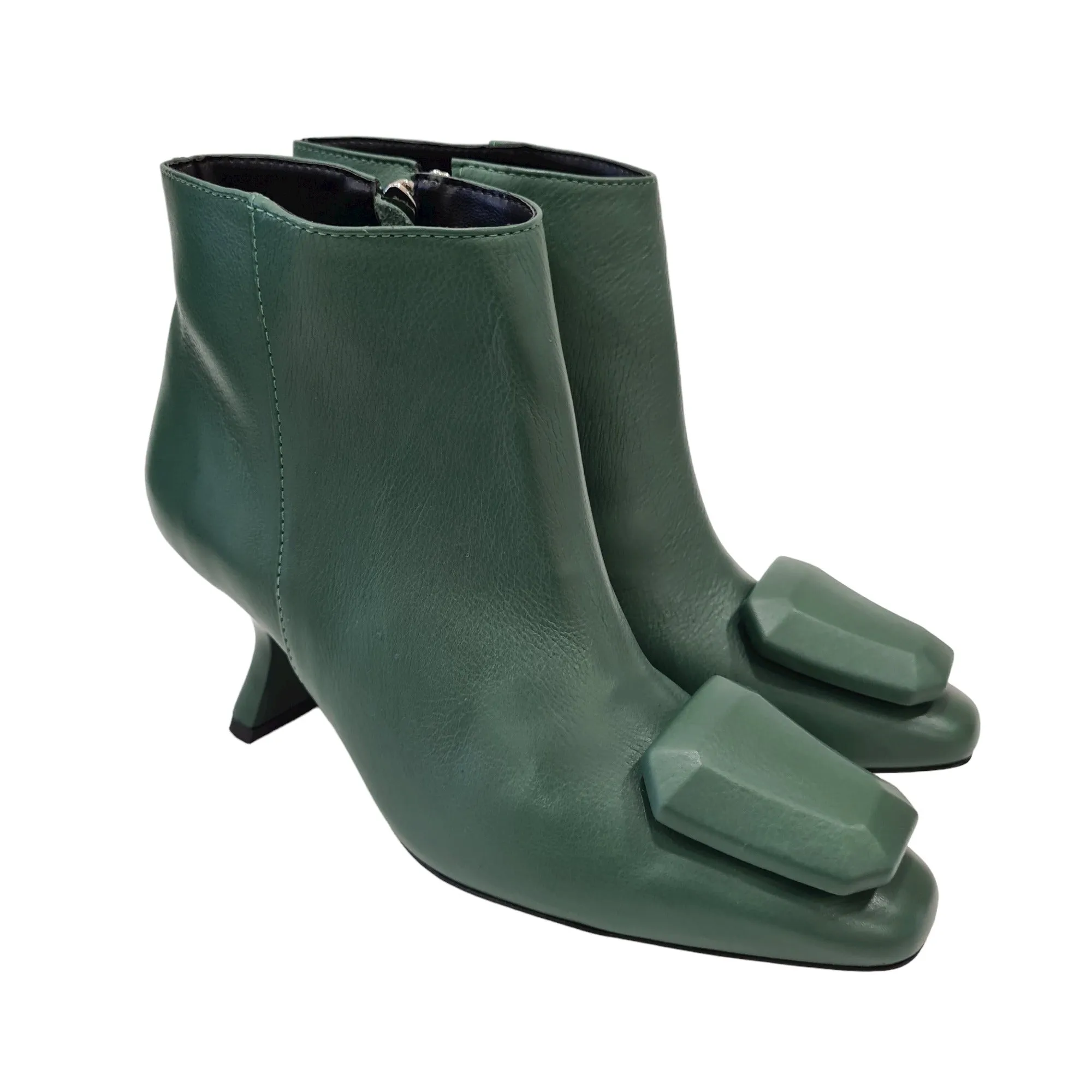 Vicenza Tronchetto tacco alto 7 cm pelle Verde accessorio placca Verde rif. 94
