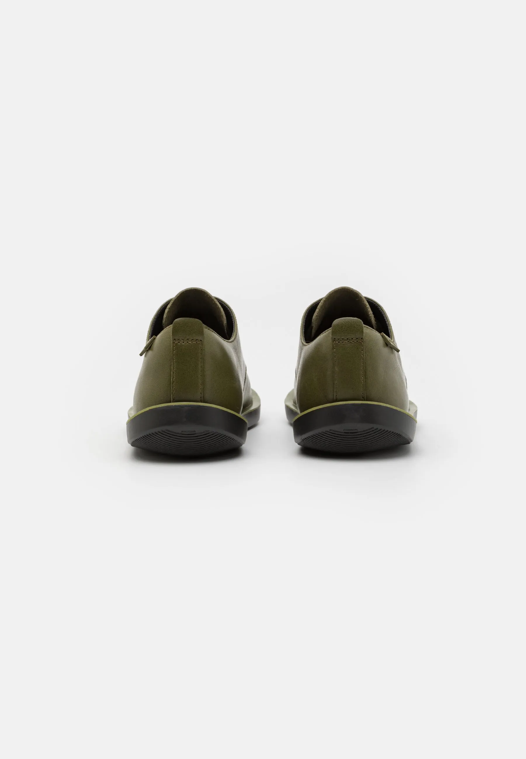 WAGON - Stringate sportive